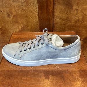 Johnston and Murphy Banks Gray Camo Casual Sneaker. Brand new with box
